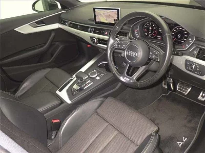 Audi A4  с аукциона в Японии