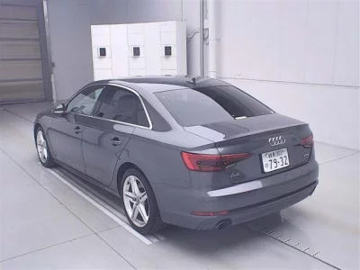 Audi A4  с аукциона в Японии