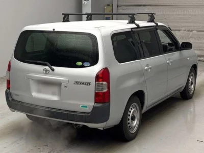 Toyota SUCCEED  с аукциона в Японии