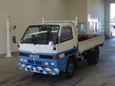Isuzu ELF  с аукциона в Японии