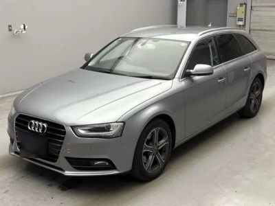 Audi A4  с аукциона в Японии
