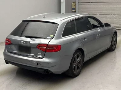 Audi A4  с аукциона в Японии