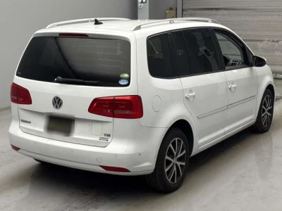 Volkswagen GOLF TOURAN  с аукциона в Японии