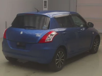 Suzuki SWIFT  с аукциона в Японии