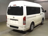 Toyota HIACE VAN лот № 62010 оценка 3.5  с аукциона в Японии 1