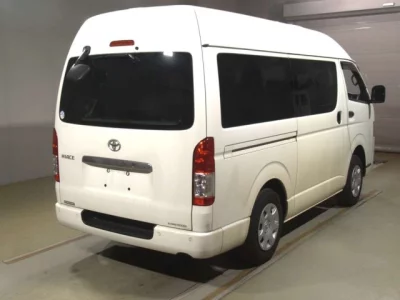Toyota HIACE VAN  с аукциона в Японии