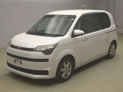 Toyota SPADE  с аукциона в Японии