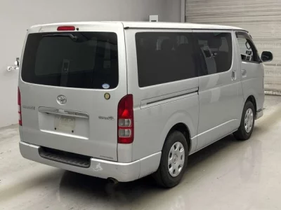 Toyota REGIUS ACE VAN  с аукциона в Японии