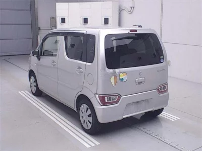 Suzuki WAGON R  с аукциона в Японии