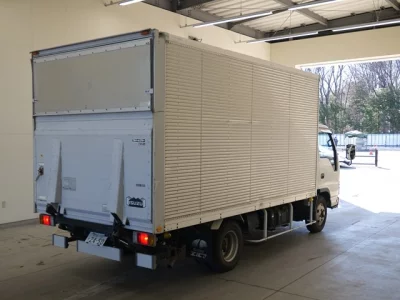Isuzu ELF  с аукциона в Японии