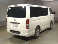 Toyota HIACE VAN лот № 62035 оценка 3.5  с аукциона в Японии 1