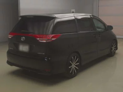 Toyota ESTIMA  с аукциона в Японии