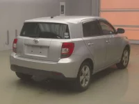 Toyota IST лот № 80016 оценка 3  с аукциона в Японии 1