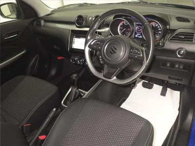 Suzuki SWIFT  с аукциона в Японии