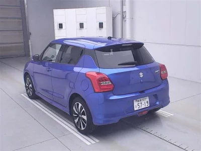 Suzuki SWIFT  с аукциона в Японии