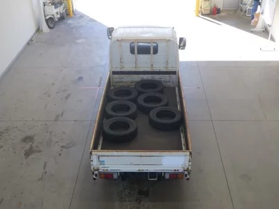 Hino DUTRO  с аукциона в Японии