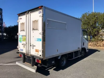 Isuzu ELF  с аукциона в Японии