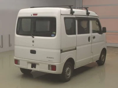Suzuki EVERY  с аукциона в Японии