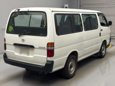 Toyota HIACE  с аукциона в Японии