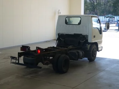 Isuzu ELF  с аукциона в Японии