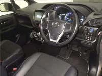 Toyota NOAH лот № 60302 оценка 3.5  с аукциона в Японии 2