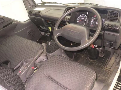 Isuzu ELF  с аукциона в Японии