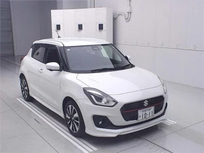 Suzuki SWIFT  с аукциона в Японии