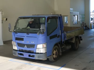 Mitsubishi CANTER  с аукциона в Японии