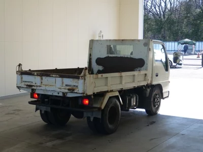 Isuzu ELF  с аукциона в Японии