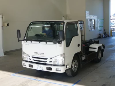 Isuzu ELF