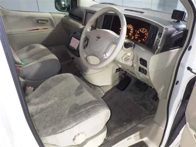 Nissan ELGRAND  с аукциона в Японии