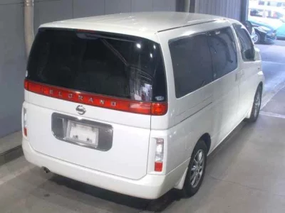 Nissan ELGRAND  с аукциона в Японии