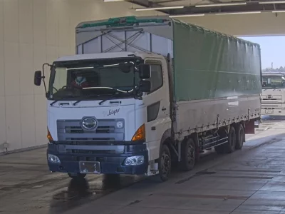 Hino TRUCK