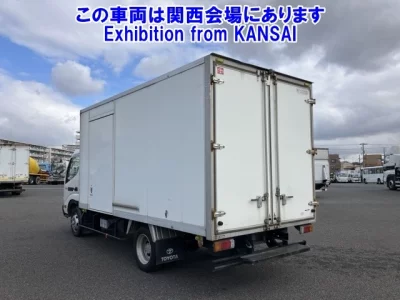 Toyota DYNA  с аукциона в Японии