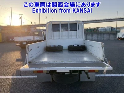 Toyota DYNA  с аукциона в Японии