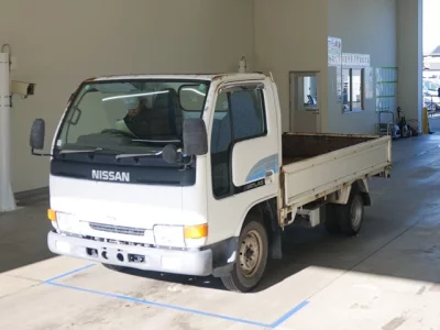 Nissan ATLAS  с аукциона в Японии