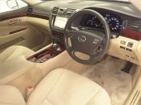 Lexus LS лот № 60404 оценка 4  с аукциона в Японии 2