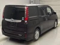 Toyota NOAH лот № 462 оценка 3  с аукциона в Японии 1