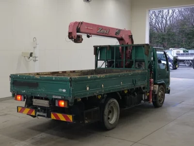 Isuzu ELF  с аукциона в Японии