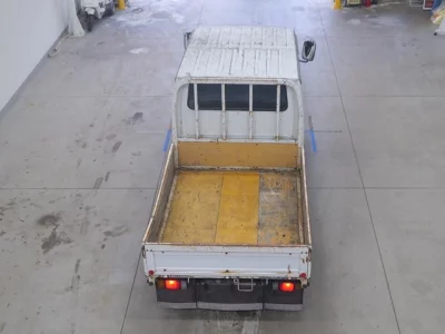 Isuzu ELF  с аукциона в Японии