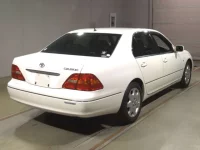 Toyota CELSIOR лот № 4226 оценка 4  с аукциона в Японии 1