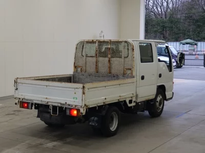 Isuzu ELF  с аукциона в Японии