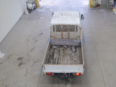 Isuzu ELF  с аукциона в Японии