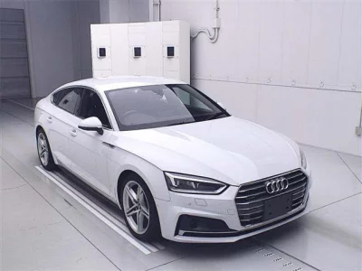 Audi A5  с аукциона в Японии
