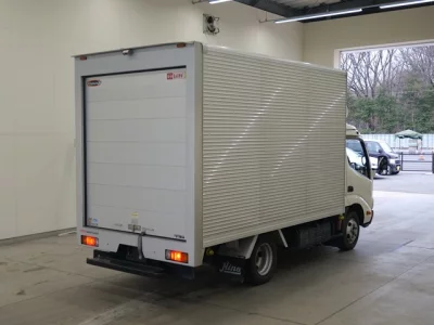 Hino DUTRO  с аукциона в Японии