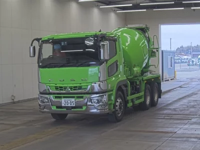 Mitsubishi SUPER GREAT  с аукциона в Японии