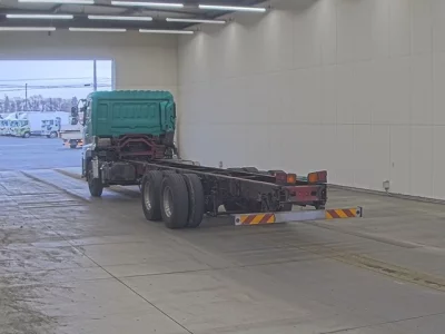 Nissan QUON  с аукциона в Японии