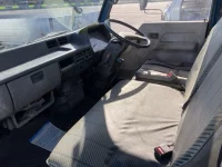 Mitsubishi CANTER лот № 1687 оценка R  с аукциона в Японии 4