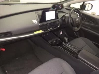 Toyota PRIUS лот № 5672 оценка 4.5  с аукциона в Японии 3