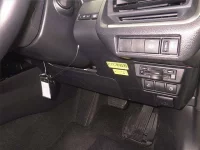 Toyota PRIUS лот № 5672 оценка 4.5  с аукциона в Японии 7